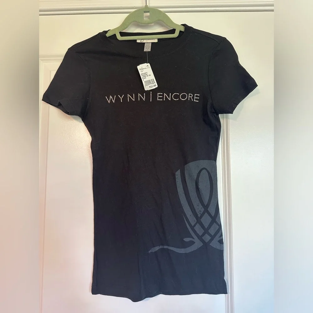 Wynn Encore Las Vegas Ladies Black T Shirt. New with tags, never worn. - Picture 1 of 7